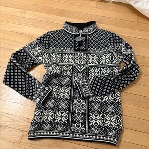 Black and White Nordic Snowflake Knit Sweater